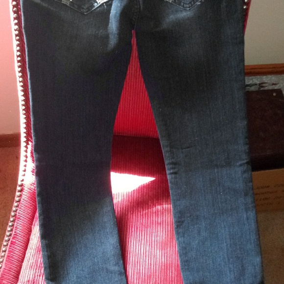 C'ESTTOI Jeans - Picture 5 of 5